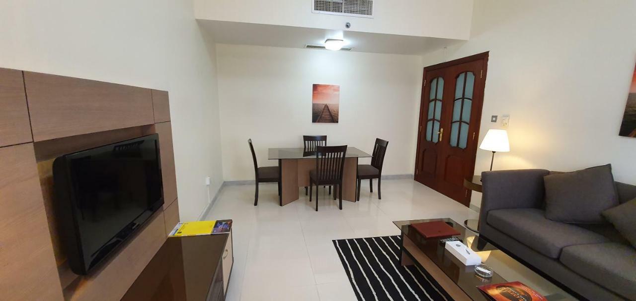 Ivory Hotel apartamentos Abu Dabi Exterior foto