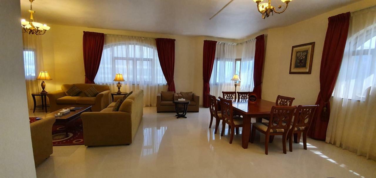 Ivory Hotel apartamentos Abu Dabi Exterior foto