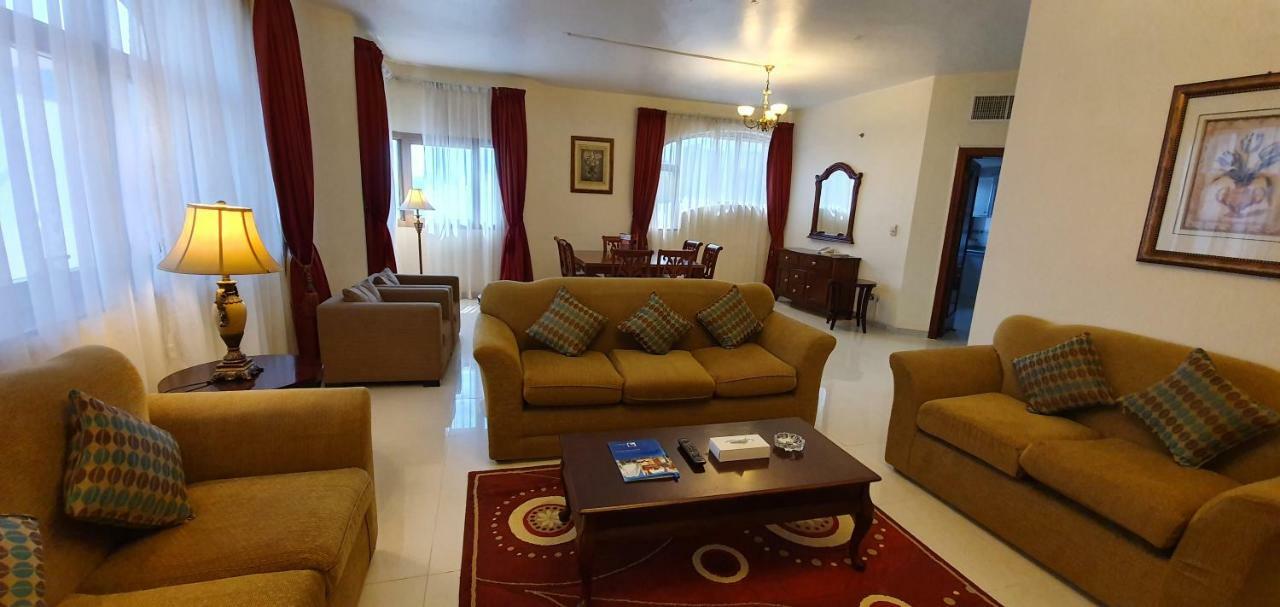 Ivory Hotel apartamentos Abu Dabi Exterior foto